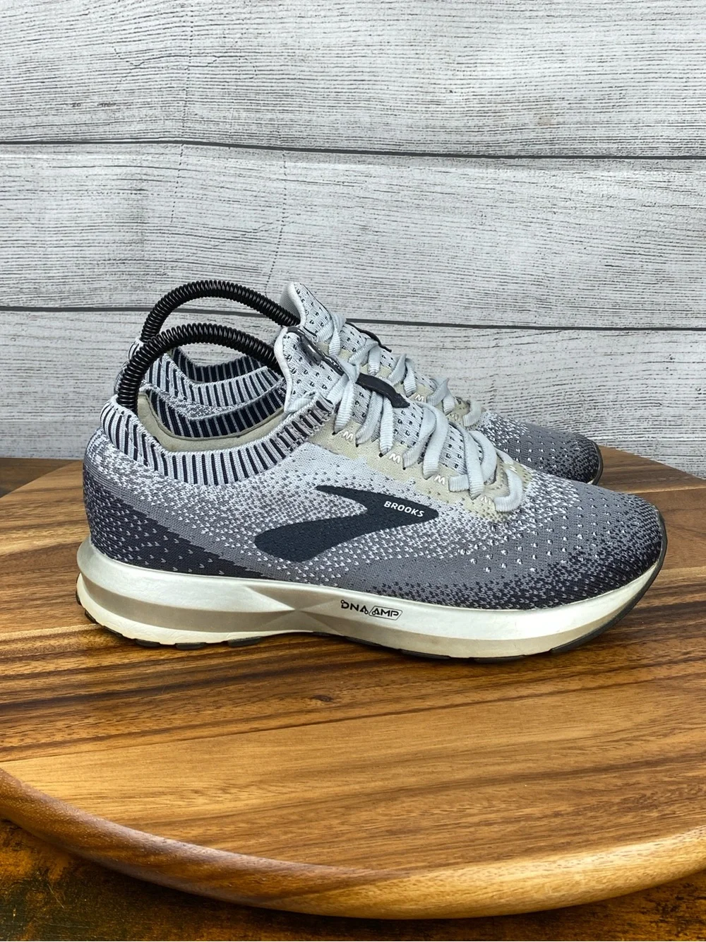 Brooks levitate ebony